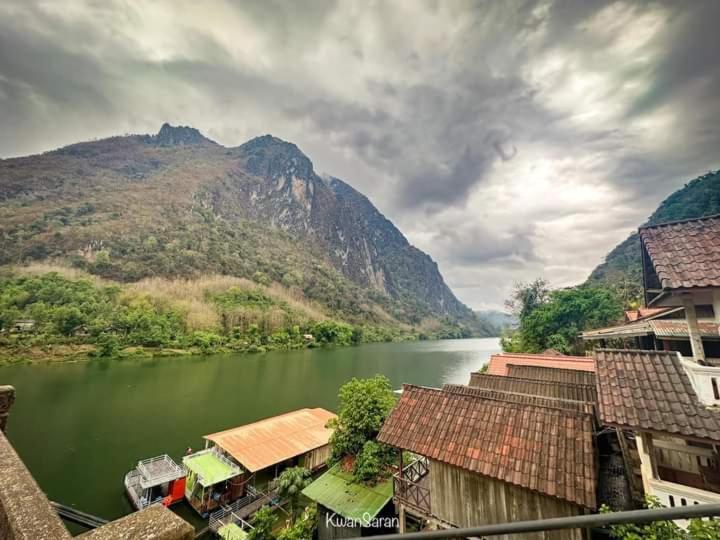 Cam U View Bungalow Hotel Nong Khiaw Luaran gambar