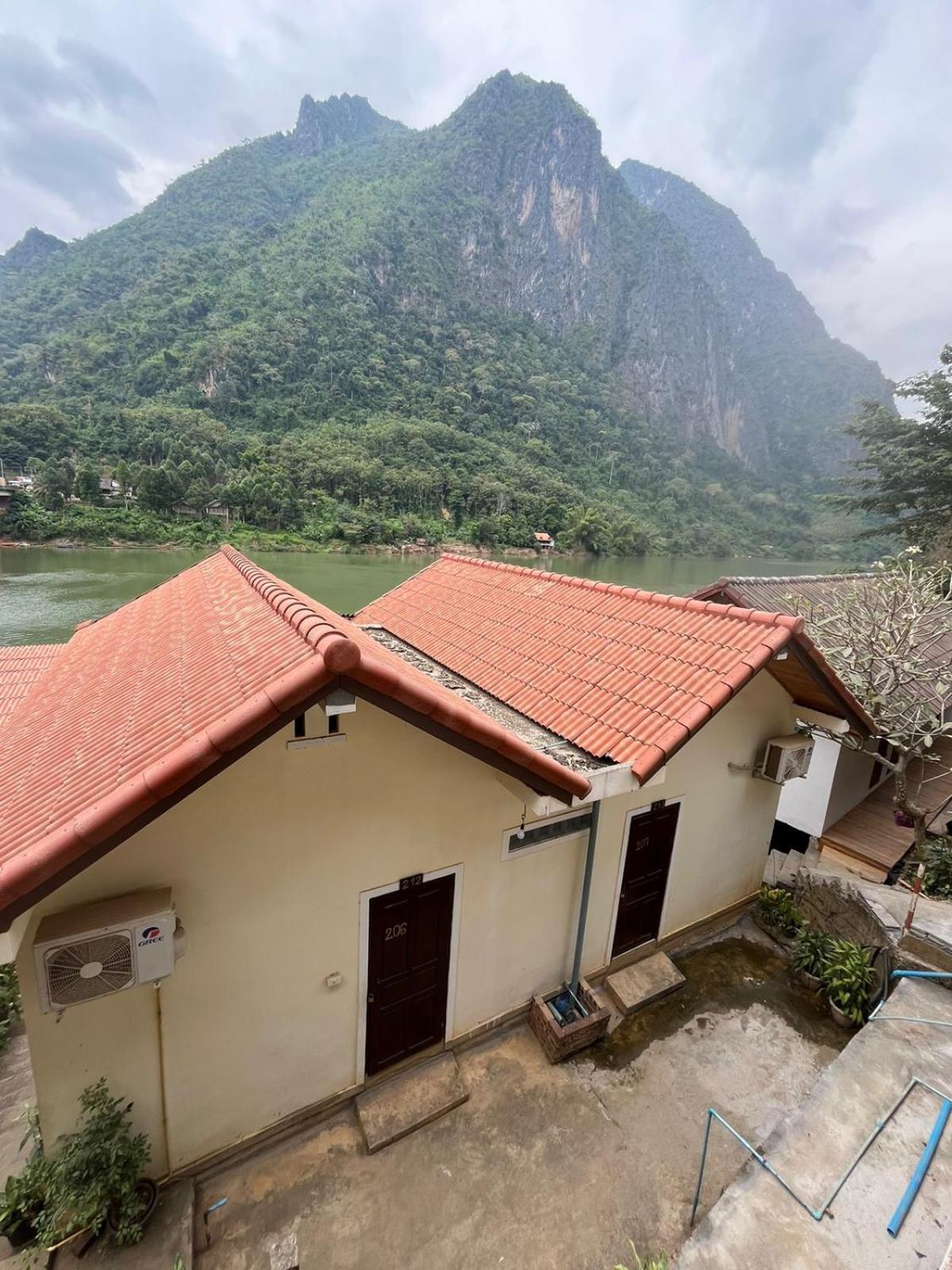 Cam U View Bungalow Hotel Nong Khiaw Luaran gambar