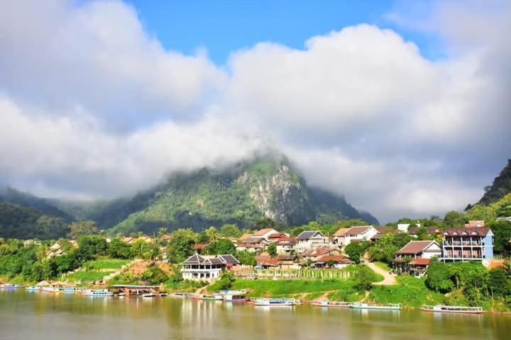 Cam U View Bungalow Hotel Nong Khiaw Luaran gambar