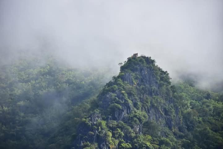 Cam U View Bungalow Hotel Nong Khiaw Luaran gambar